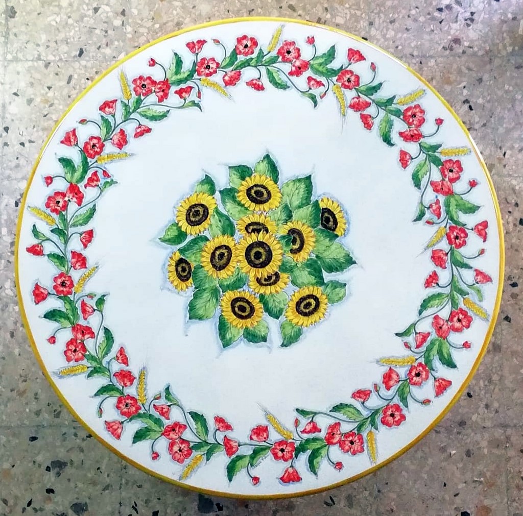 tavolo pietra lavica decorato a mano