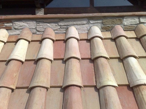 coppi e tegole in cotto fatto a mano