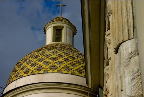 Ambrogette smaltate Duomo Rione Terra Pozzuoli